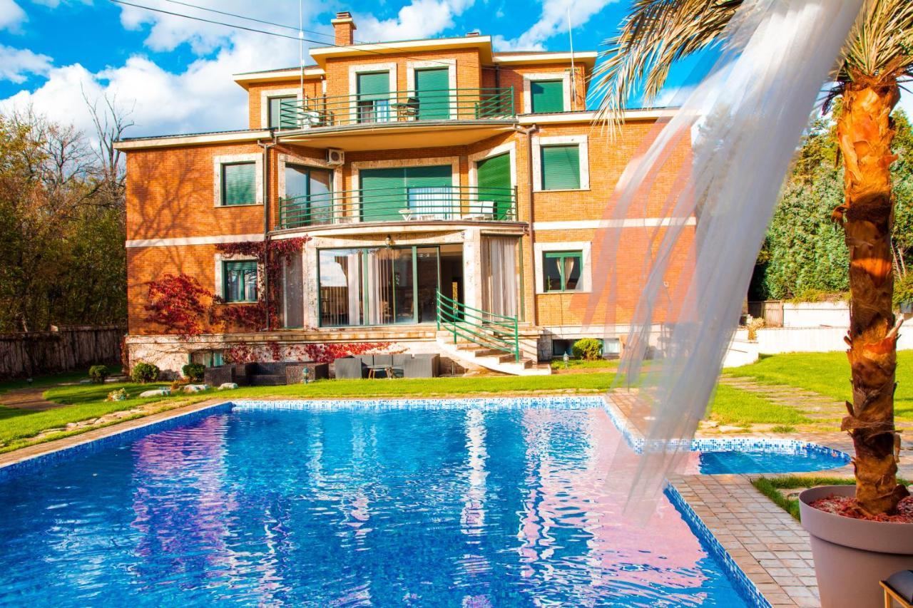 The Belgrade Hills Rooms And Suites Exterior foto