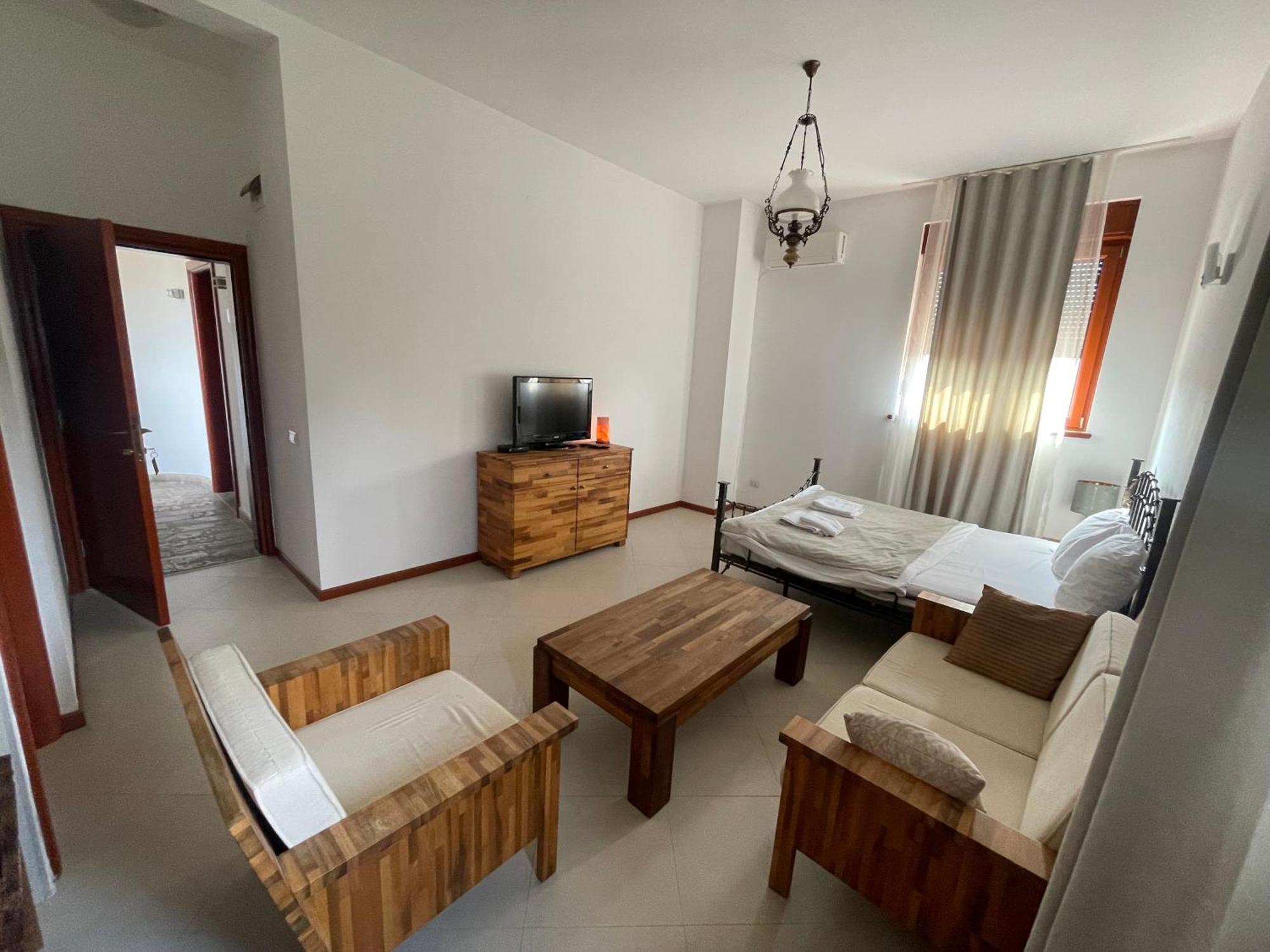 The Belgrade Hills Rooms And Suites Exterior foto