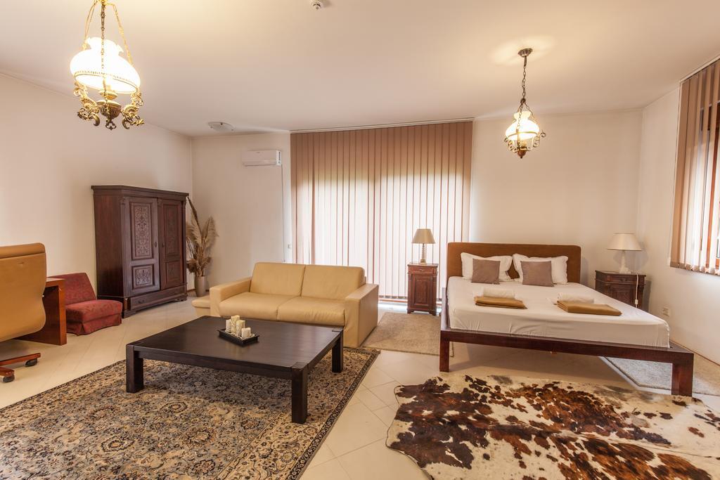The Belgrade Hills Rooms And Suites Exterior foto